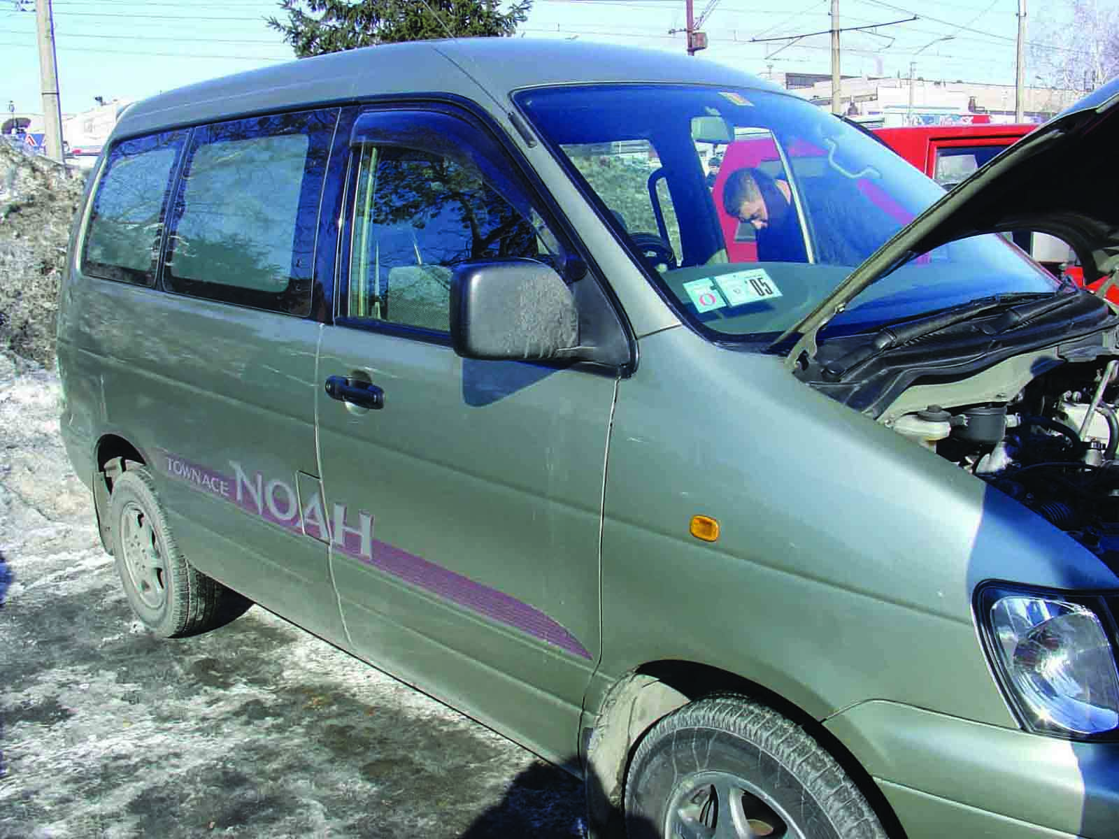 1997 Toyota Lite Ace Noah Pictures