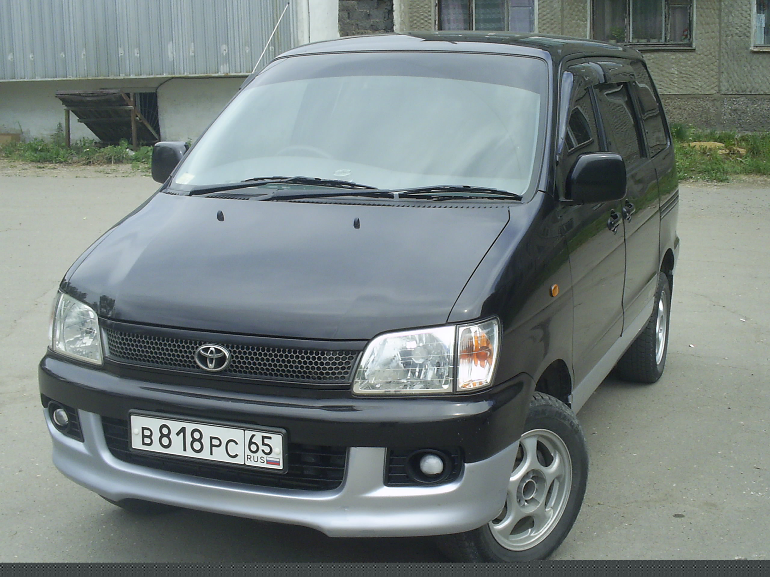 1998 Toyota Lite Ace Noah