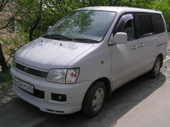 Toyota Lite Ace Noah