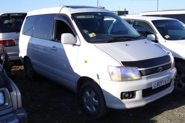 1998 Toyota Lite Ace Noah