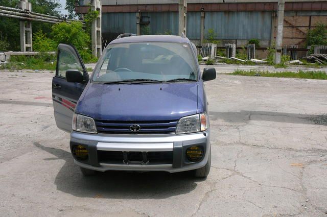 1998 Toyota Lite Ace Noah