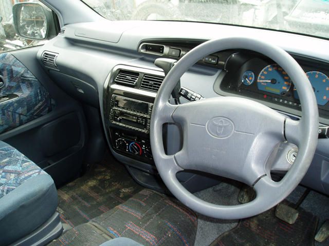 1998 Toyota Lite Ace Noah