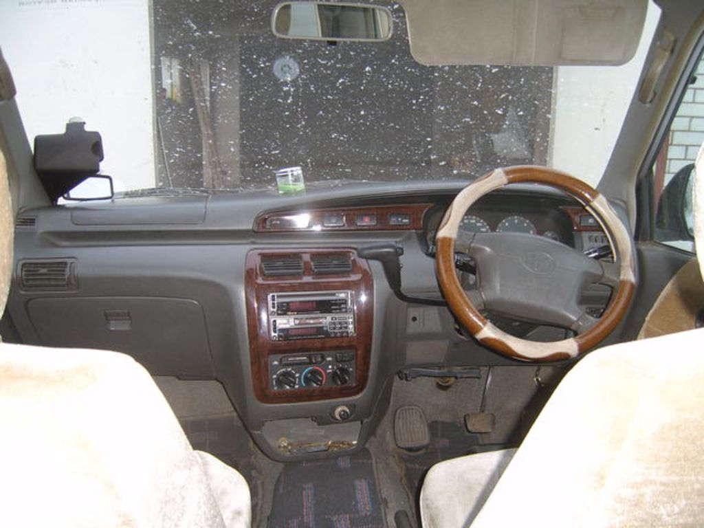 1998 Toyota Lite Ace Noah