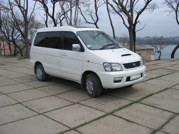 1999 Toyota Lite Ace Noah