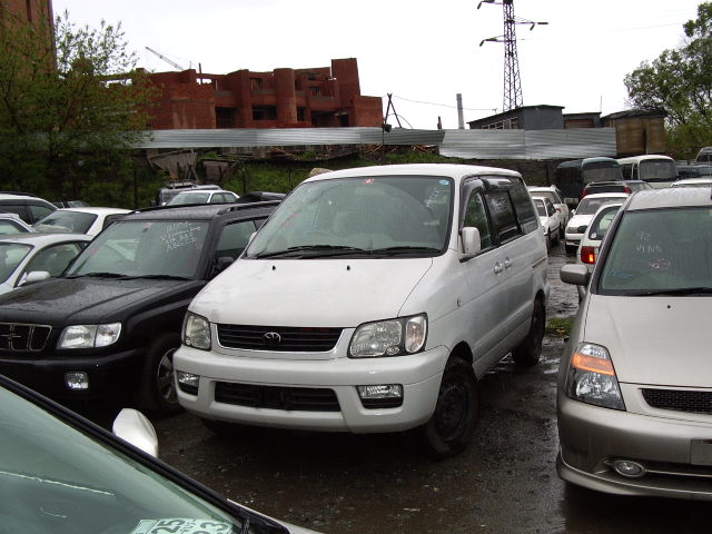 1999 Toyota Lite Ace Noah