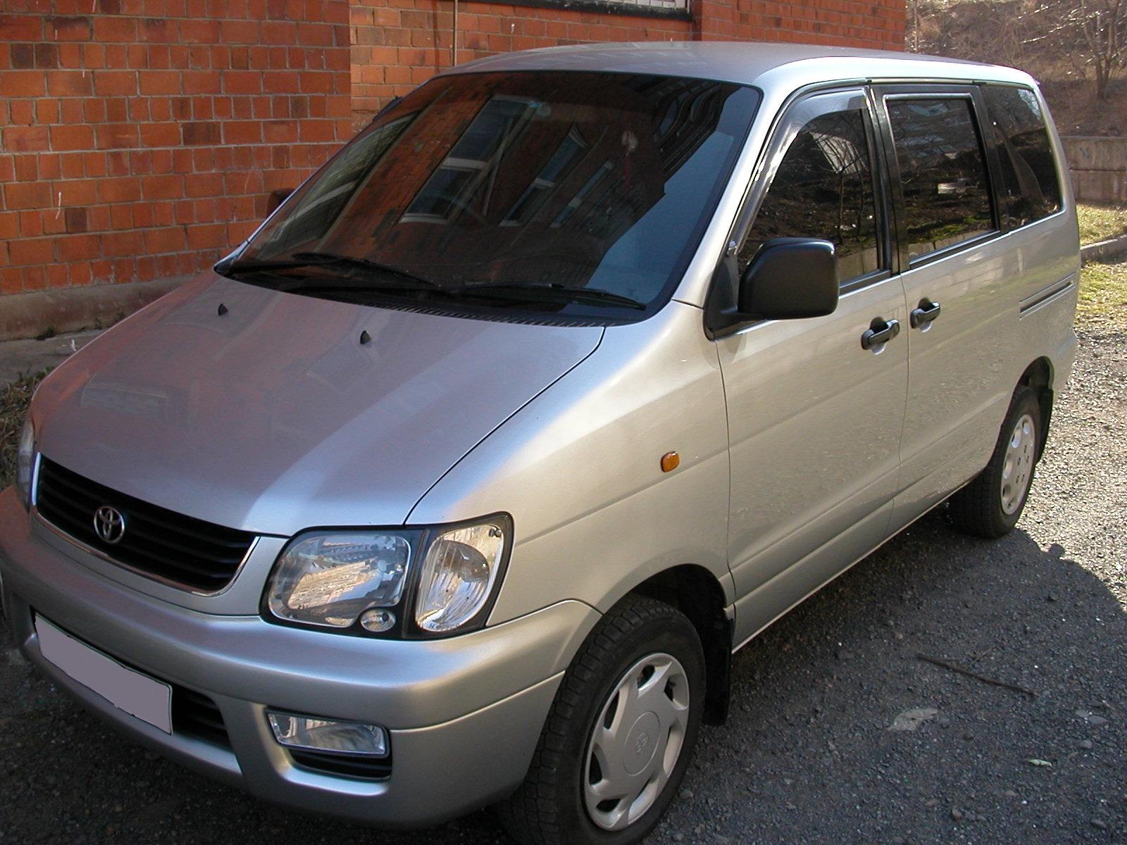 1999 Toyota Lite Ace Noah