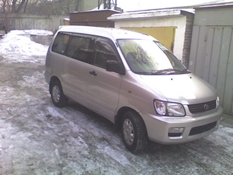 1999 Toyota Lite Ace Noah