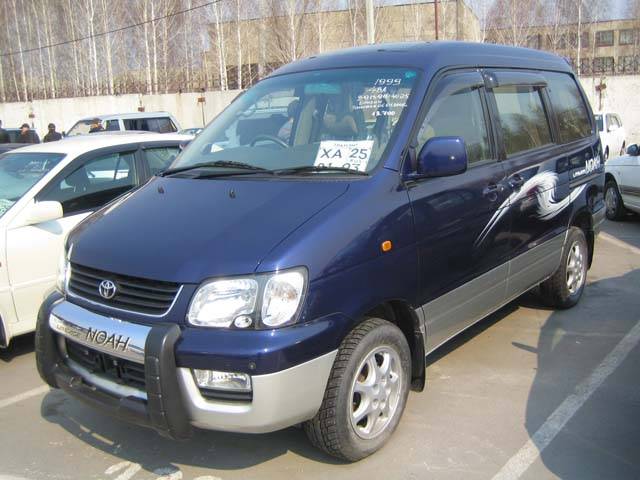1999 Toyota Lite Ace Noah
