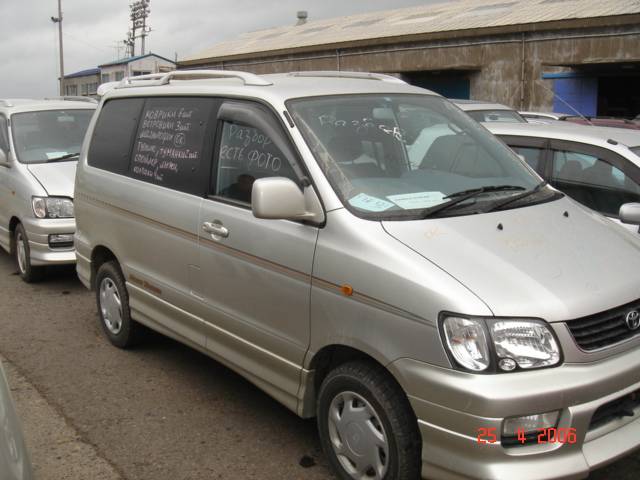 1999 Toyota Lite Ace Noah