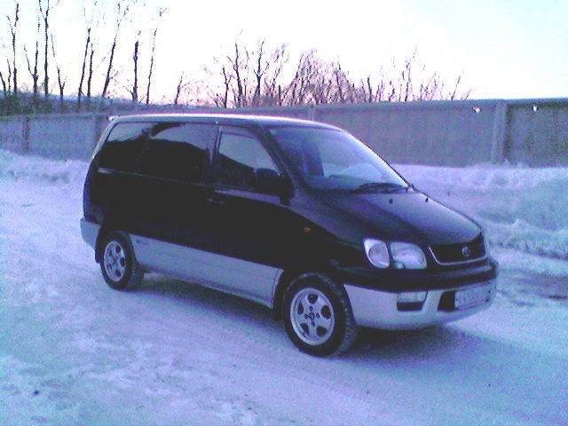 1999 Toyota Lite Ace Noah