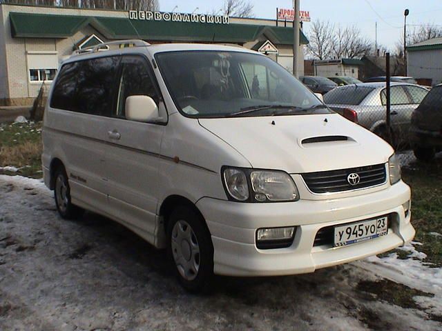 1999 Toyota Lite Ace Noah