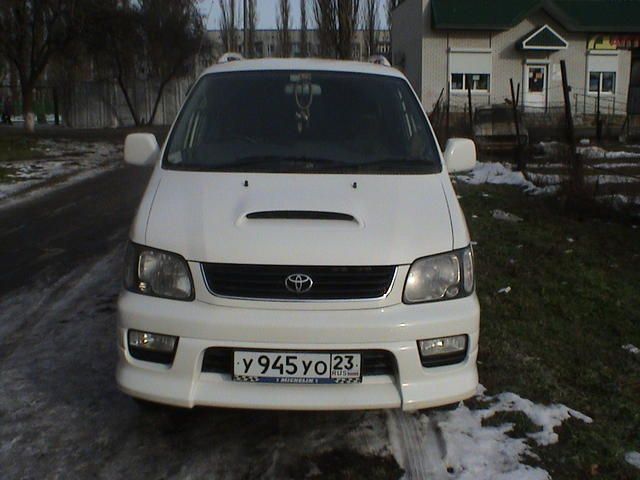 1999 Toyota Lite Ace Noah