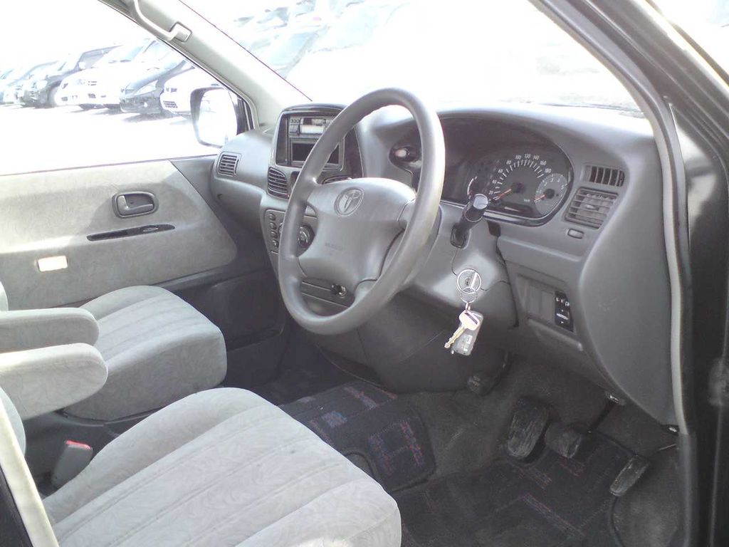 1999 Toyota Lite Ace Noah