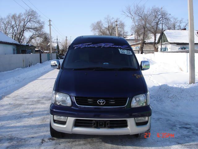 1999 Toyota Lite Ace Noah