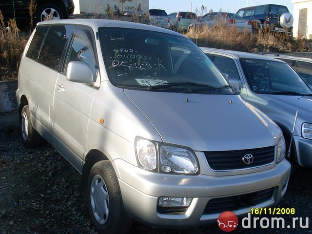 1999 Toyota Lite Ace Noah