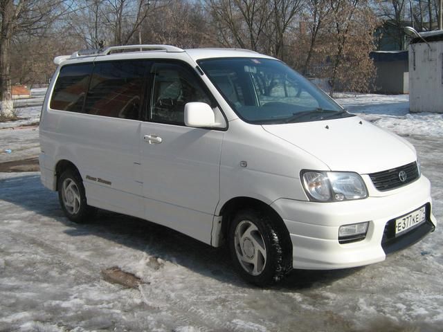 1999 Toyota Lite Ace Noah