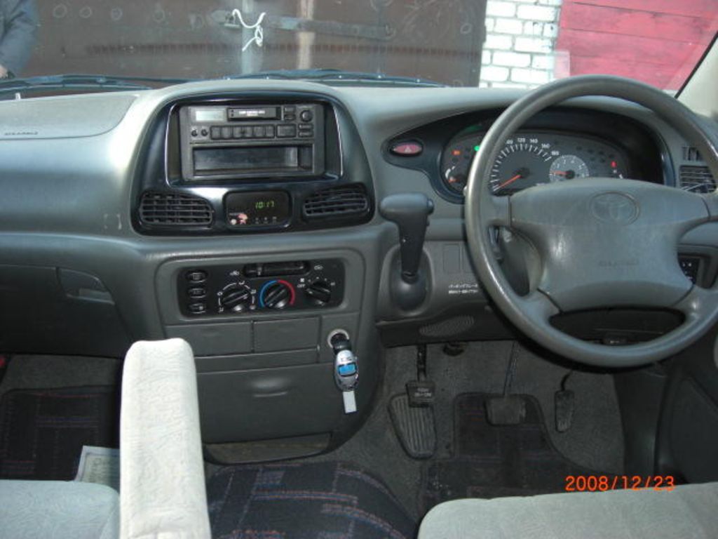 1999 Toyota Lite Ace Noah