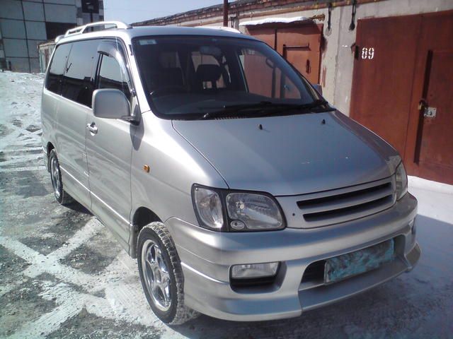 1999 Toyota Lite Ace Noah