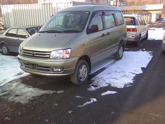 Toyota Lite Ace Noah