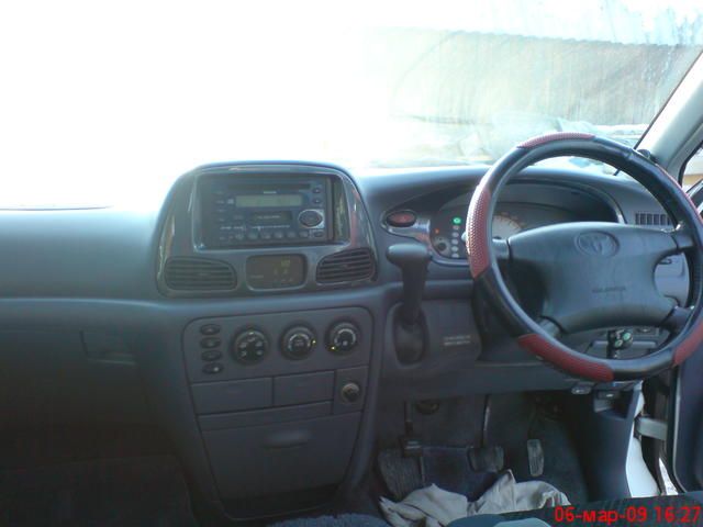 1999 Toyota Lite Ace Noah