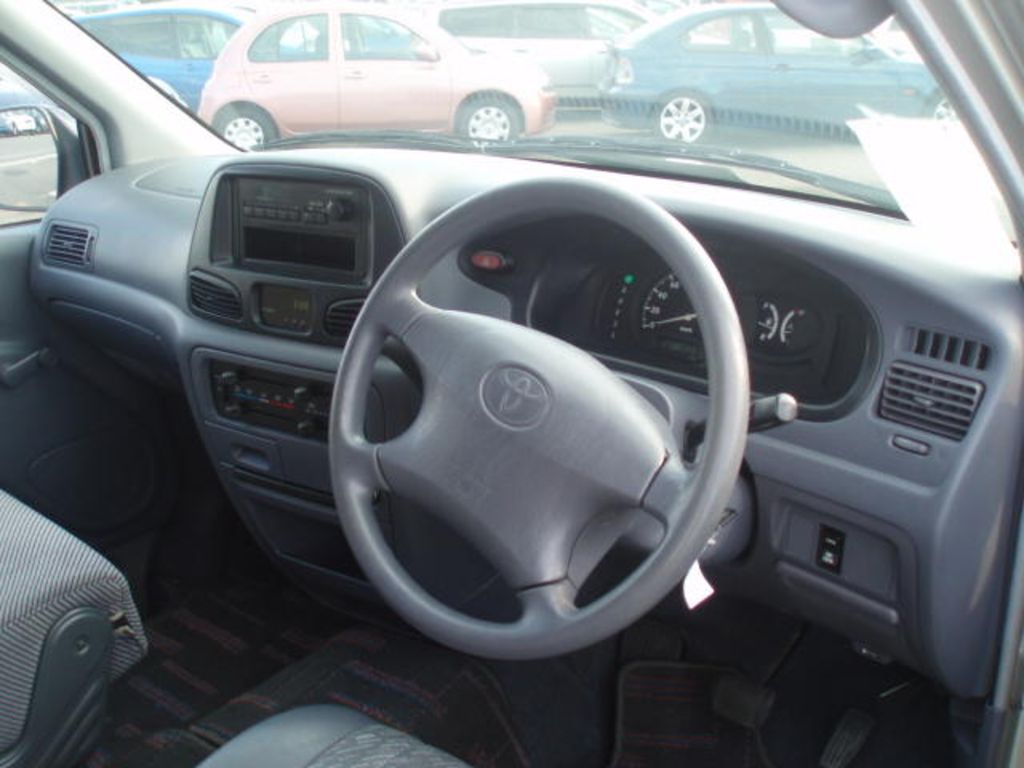 1999 Toyota Lite Ace Noah