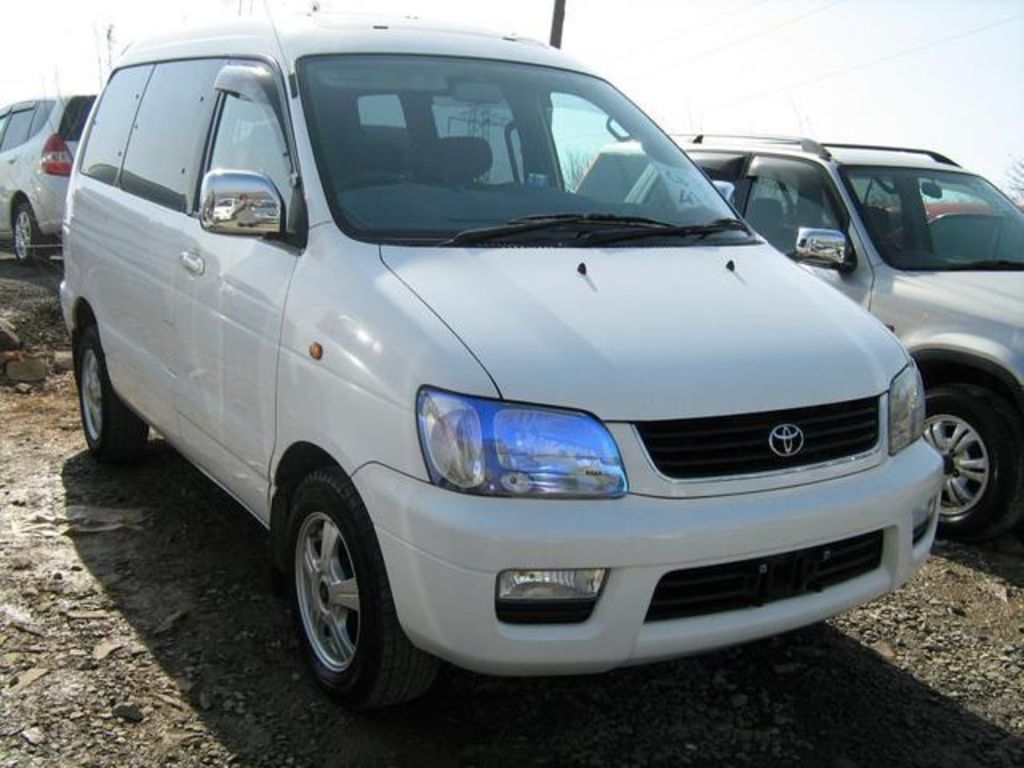 1999 Toyota Lite Ace Noah