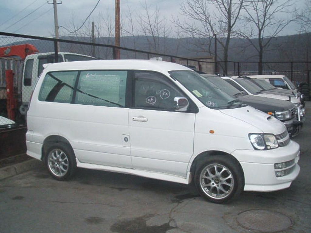 Тойота таун айс sr50. Тойота Таун Эйс Ноах. Toyota Lite Ace Noah. Toyota Town Ace Noah 2000. Toyota Lite Ace Noah 2006г.