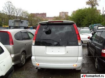 1999 Toyota Lite Ace Noah Photos