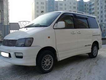 1999 Toyota Lite Ace Noah Photos