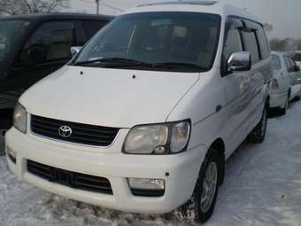 1999 Toyota Lite Ace Noah Pictures