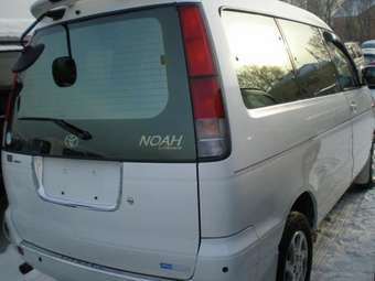 1999 Toyota Lite Ace Noah Photos