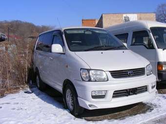 1999 Toyota Lite Ace Noah Pictures