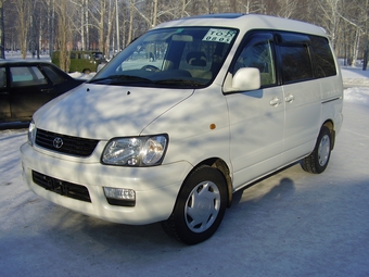 2000 Toyota Lite Ace Noah