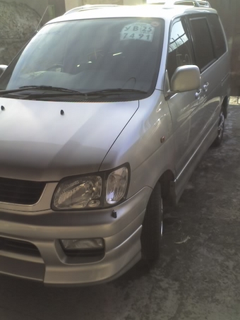 2000 Toyota Lite Ace Noah