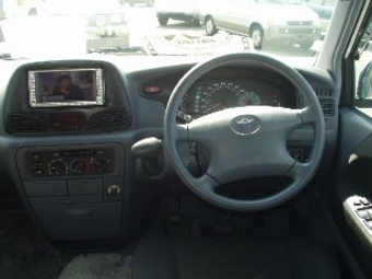 2000 Lite Ace Noah