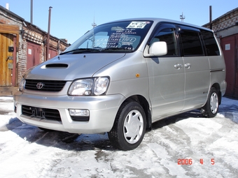 2000 Toyota Lite Ace Noah