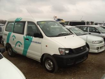 2000 Toyota Lite Ace Noah