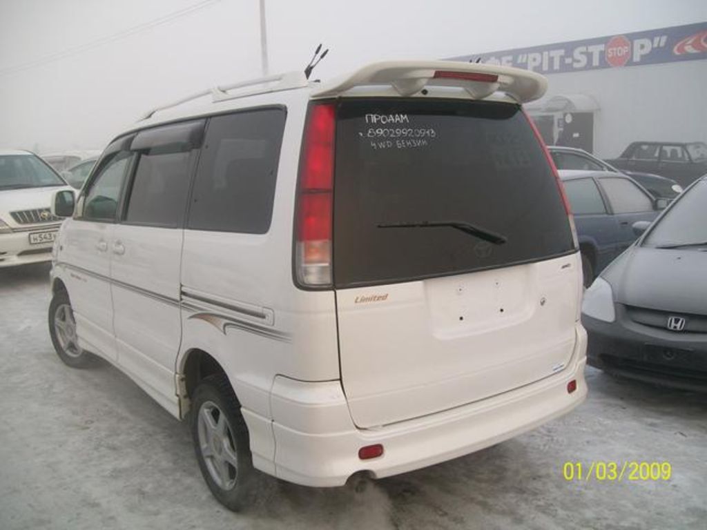 2000 Toyota Lite Ace Noah