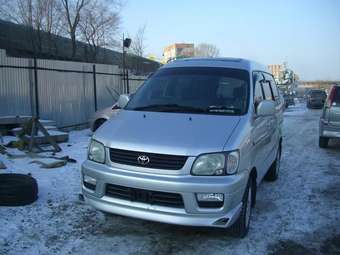 2000 Toyota Lite Ace Noah