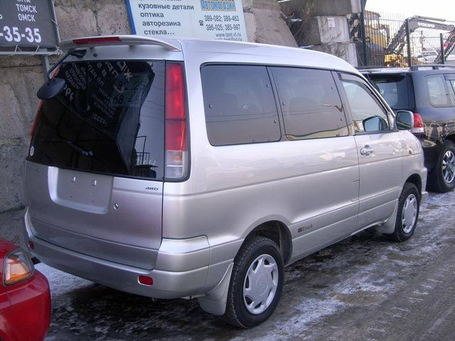 2000 Toyota Lite Ace Noah