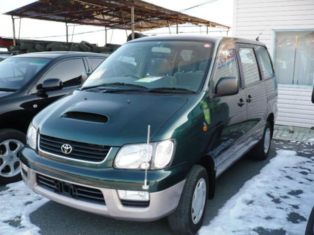 2000 Toyota Lite Ace Noah