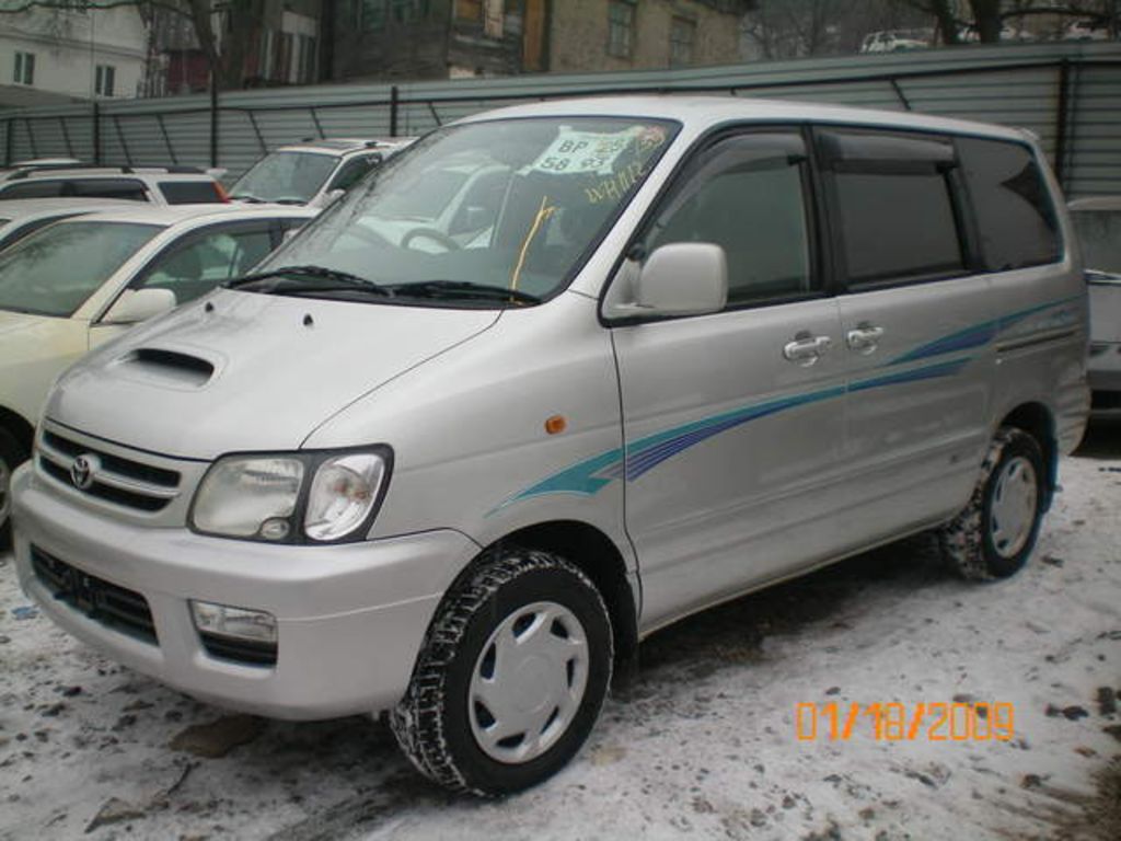 2000 Toyota Lite Ace Noah