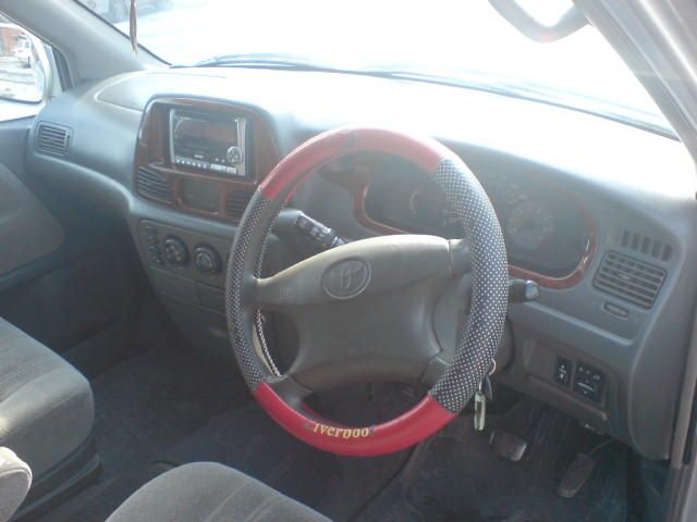 2000 Toyota Lite Ace Noah