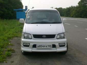 2000 Toyota Lite Ace Noah