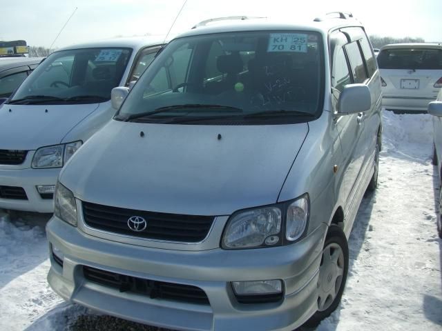 2000 Toyota Lite Ace Noah