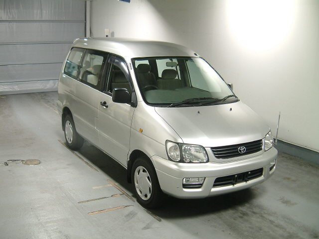 2000 Toyota Lite Ace Noah Photos