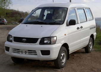 2001 Toyota Lite Ace Noah