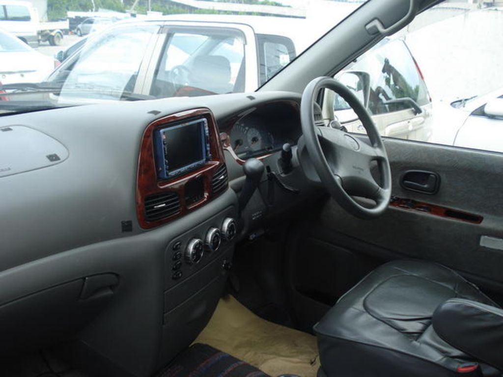 2001 Toyota Lite Ace Noah
