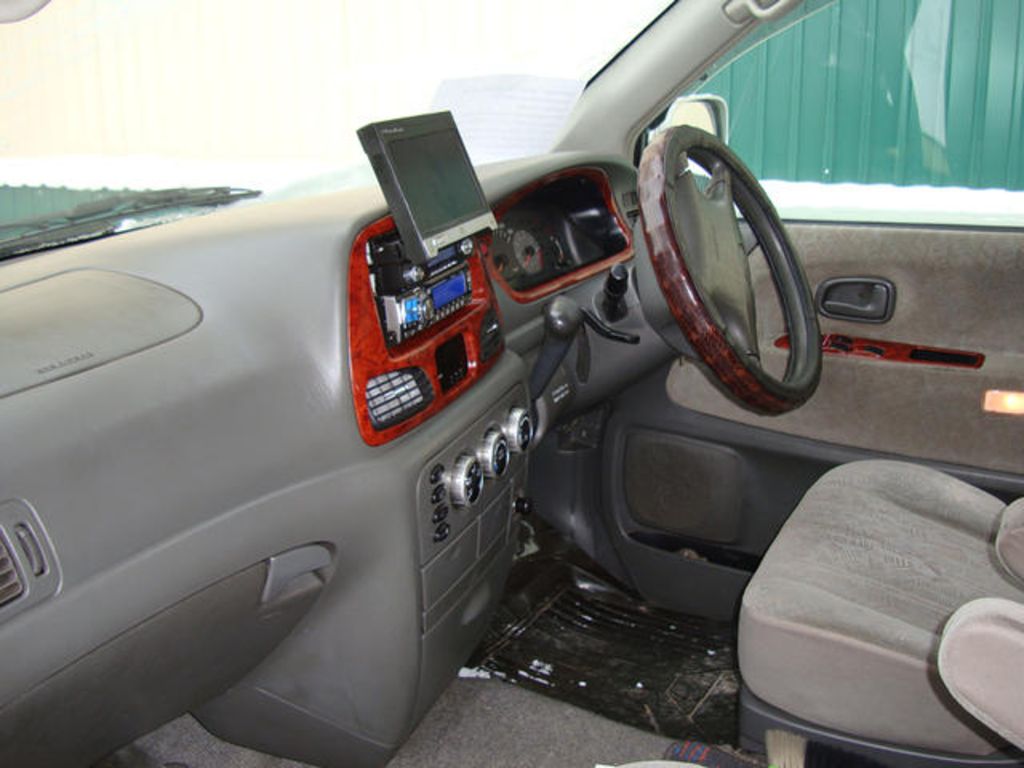 2001 Toyota Lite Ace Noah