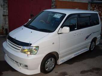 2001 Toyota Lite Ace Noah